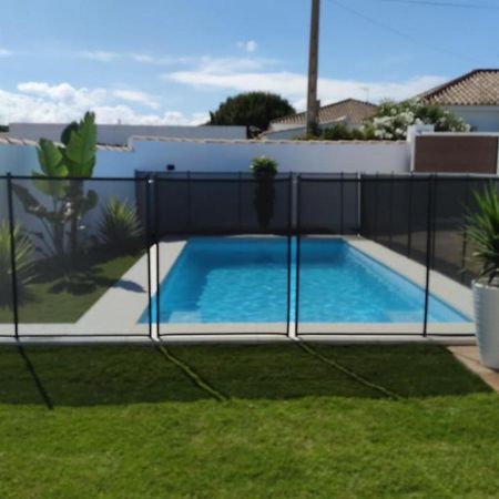 PALAPA GARDEN, muy cerca del mar, con piscina privada Villa Chiclana de la Frontera Exterior foto