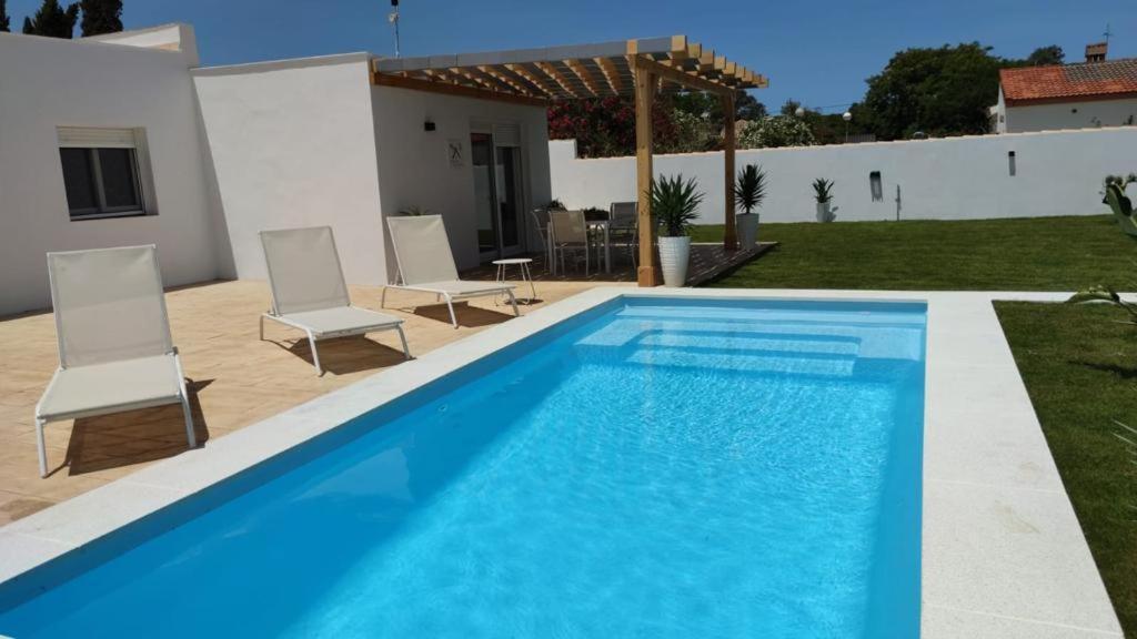 PALAPA GARDEN, muy cerca del mar, con piscina privada Villa Chiclana de la Frontera Exterior foto