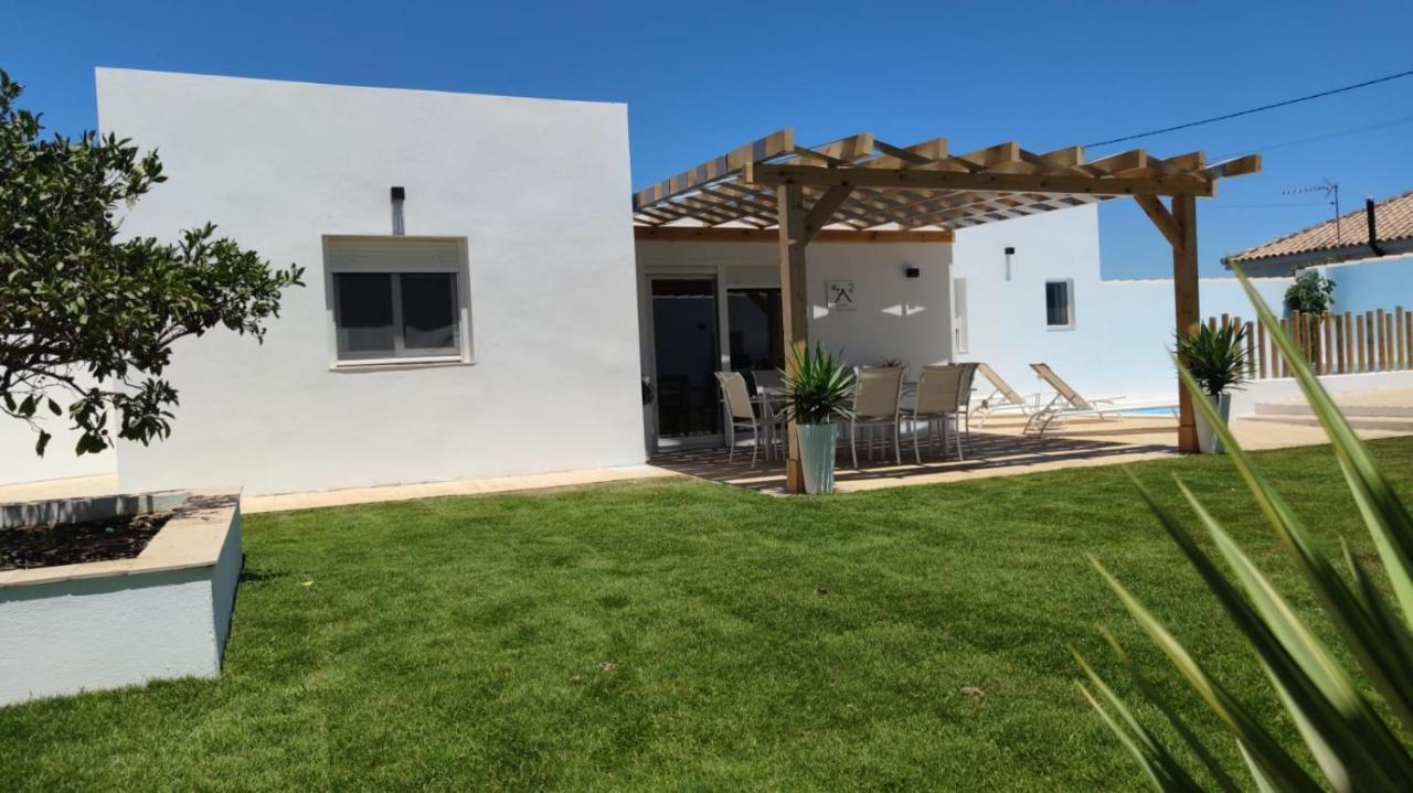 PALAPA GARDEN, muy cerca del mar, con piscina privada Villa Chiclana de la Frontera Exterior foto