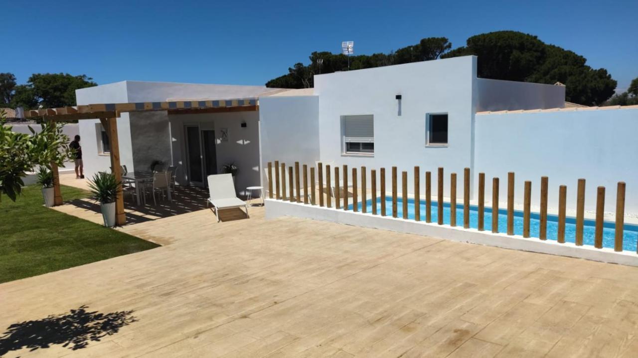 PALAPA GARDEN, muy cerca del mar, con piscina privada Villa Chiclana de la Frontera Exterior foto