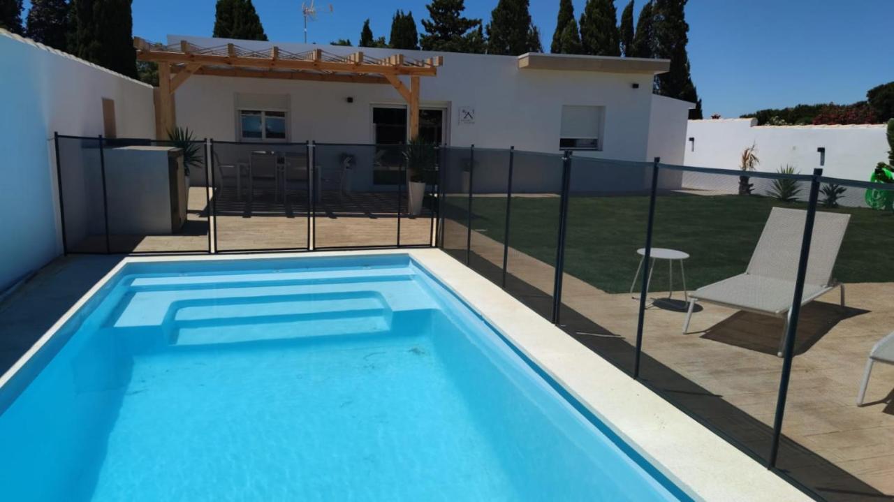 PALAPA GARDEN, muy cerca del mar, con piscina privada Villa Chiclana de la Frontera Exterior foto